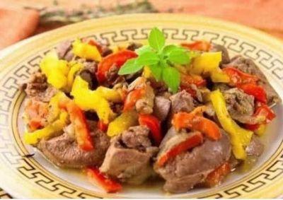 Куриная печень с луком и болгарским перцем