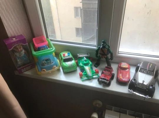 Продаю игрушки срочно цена договорная